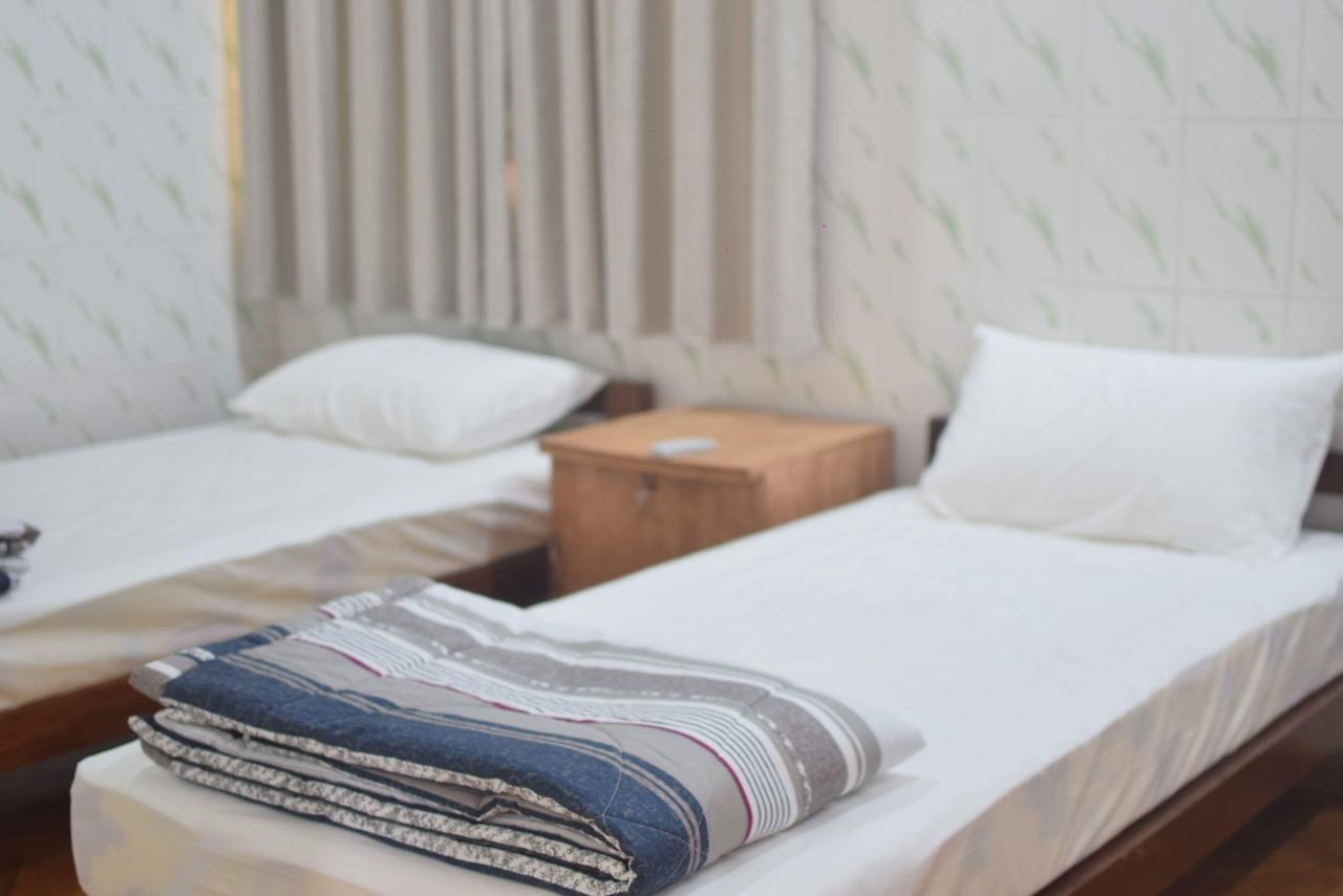 Celia Hostel Мандалай Экстерьер фото