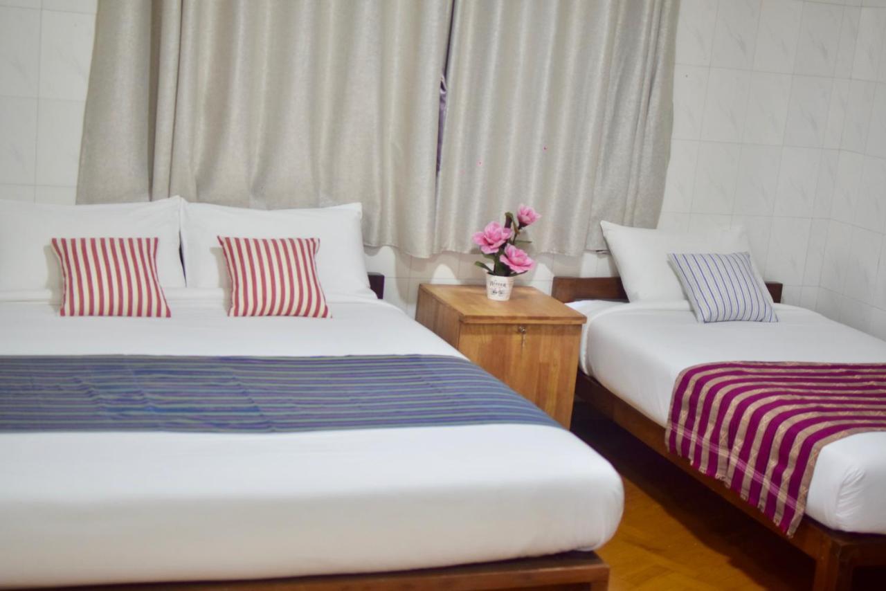 Celia Hostel Мандалай Экстерьер фото
