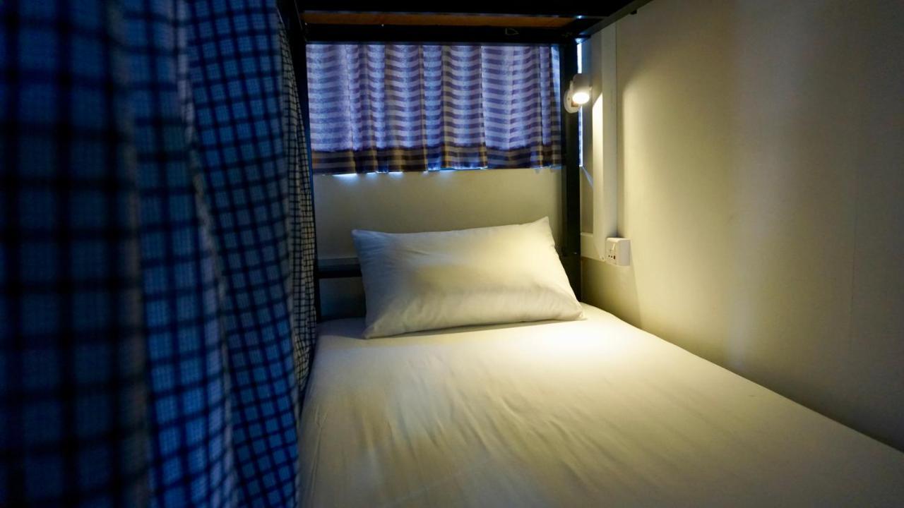 Celia Hostel Мандалай Экстерьер фото