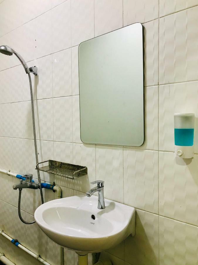 Celia Hostel Мандалай Экстерьер фото