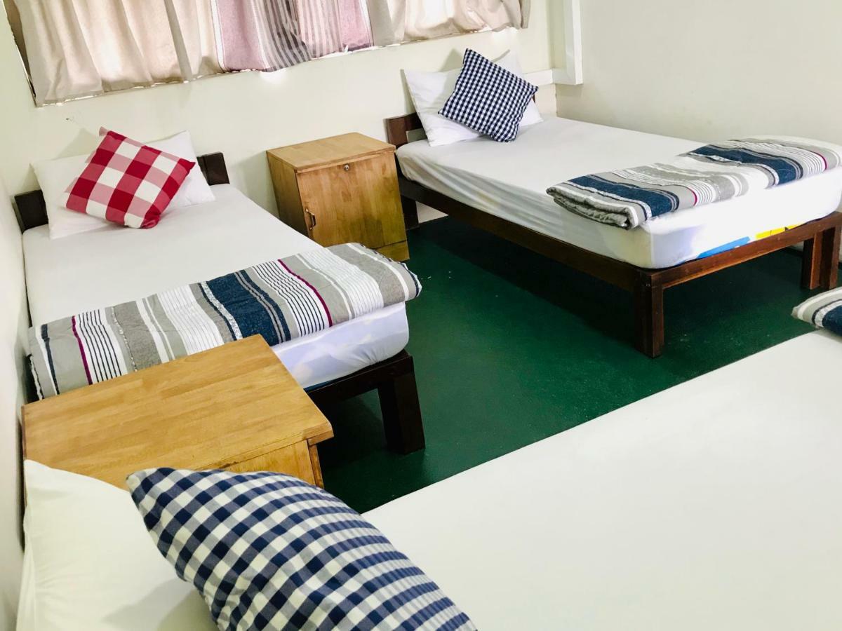 Celia Hostel Мандалай Экстерьер фото